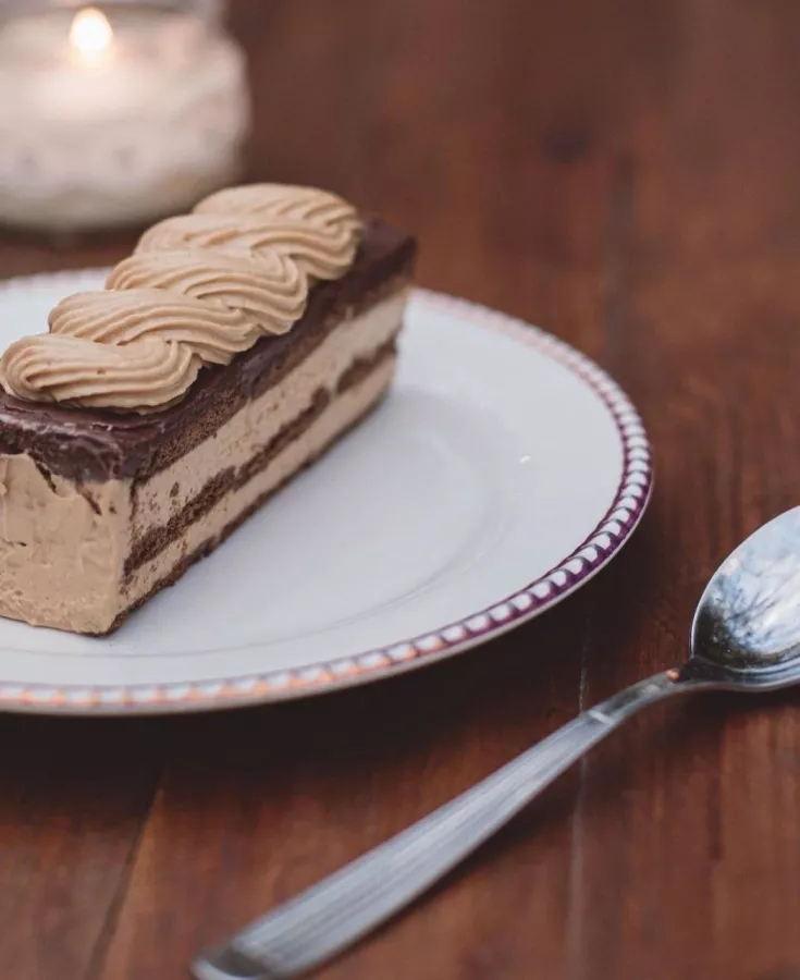 Бар Chill Garden в Буэнос-Айрес (Аргентина): Еда, Пиво, Коктейли, Десерты, Бар,