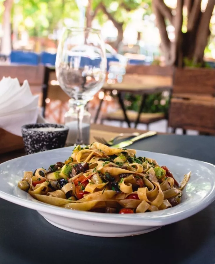 Ресторан La Condesa Grill & Pasta в Буэнос-Айрес (Аргентина): Еда, Гриль, Ресторан, Вино, Паста,