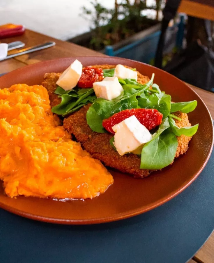 Ресторан La Condesa Grill & Pasta в Буэнос-Айрес (Аргентина): Еда, Гриль, Ресторан, Вино, Паста,