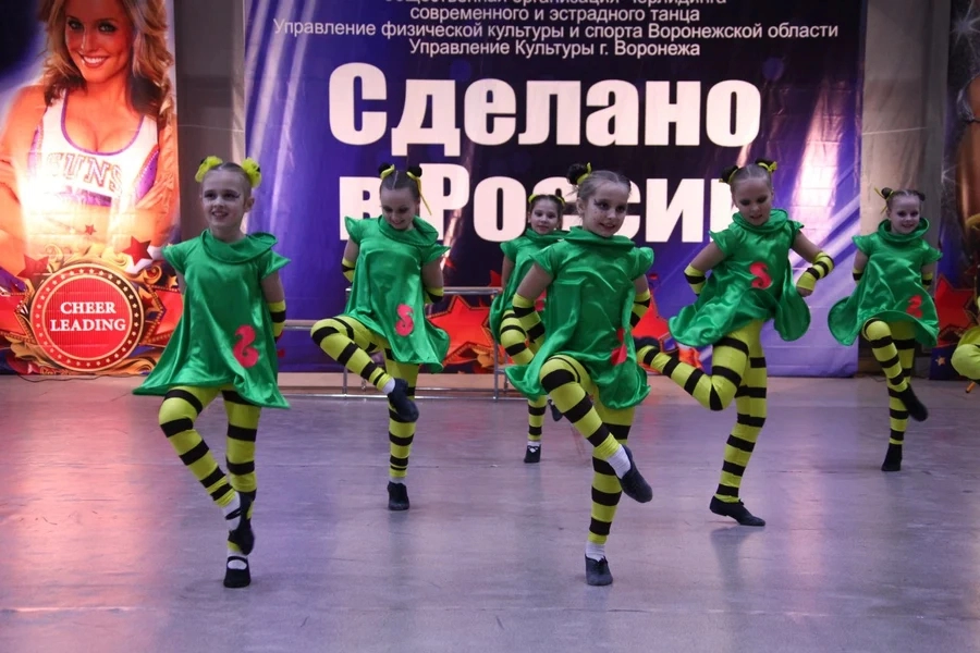 Центр современной хореографии в Нижнем Новгороде: Танцы, Зал, Хореография, Школа танцев, Современная хореография, Растяжка,