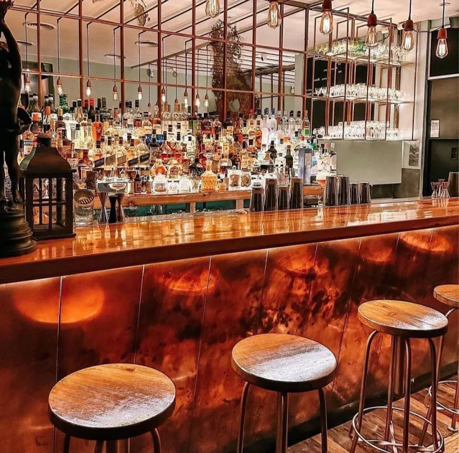 Бар Anasagasti в Буэнос-Айрес (Аргентина): Еда, Десерты, Бар, Коктейли, Морепродукты,