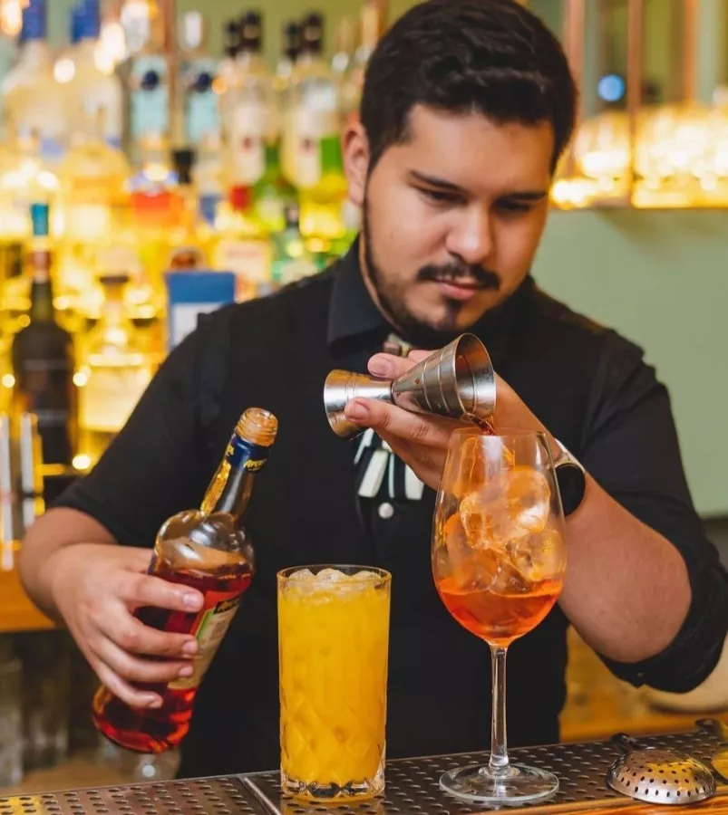 Бар Anasagasti в Буэнос-Айрес (Аргентина): Еда, Десерты, Бар, Коктейли, Морепродукты,