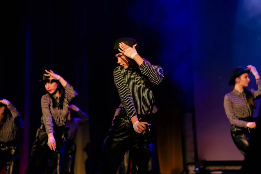 Школа танцев Dance Busters Studio в Чите: Танцы, Тренировка, Хореография, Бачата, Тверк, Брейк-данс, Танго,