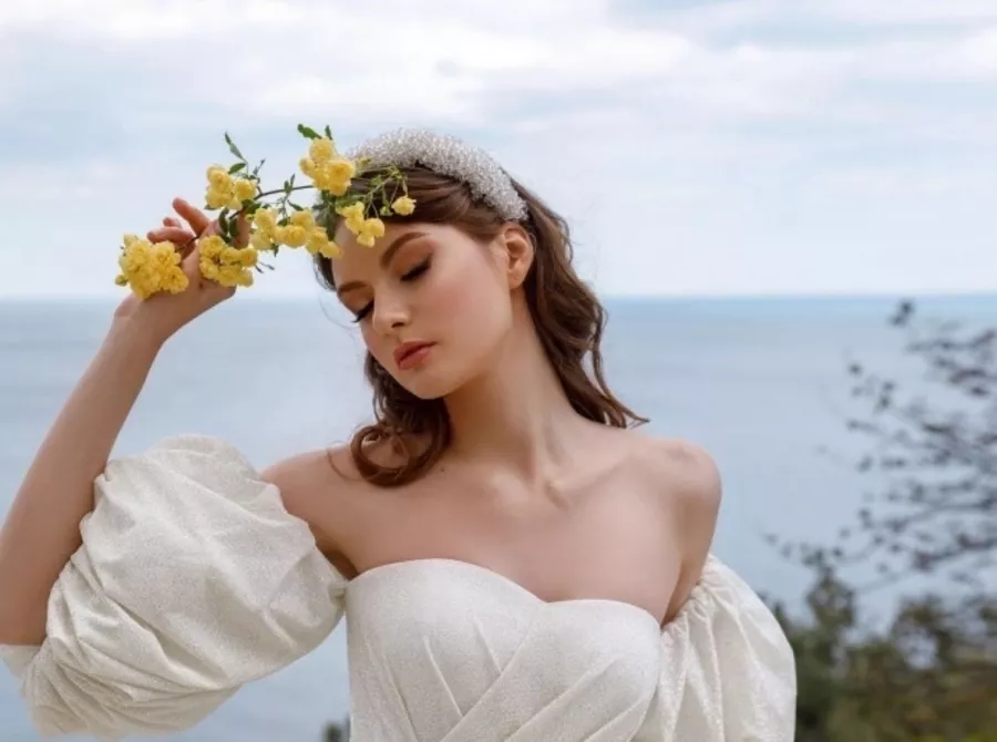 Свадебный салон In Love в Санкт-Петербурге: Свадебный салон , Невеста , Свадебные украшения , Аксессуары , Бракосочетание , Для влюбленных, Белое платье , Свадебное платье ,