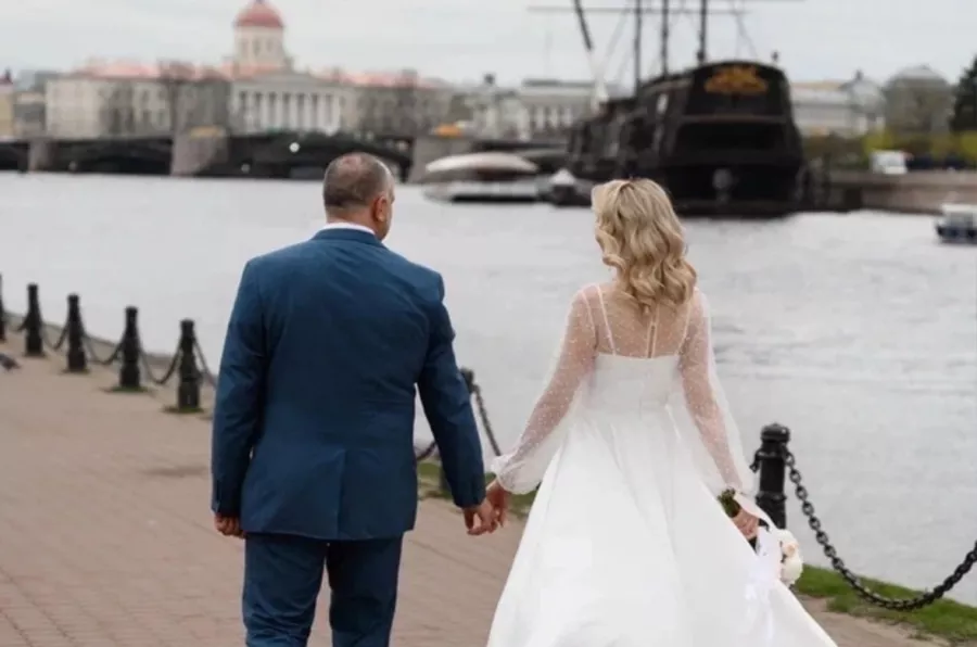Аренда и продажа свадебных платьев Yes Dress в Санкт-Петербурге: Аренда платья, Вечернее платье, Свадебное платье , Свадебный салон , Для влюбленных, Невеста, Организация свадеб , Белое платье ,