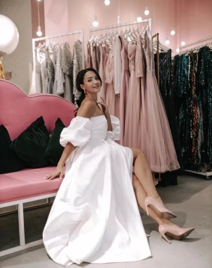 Аренда и продажа свадебных платьев Yes Dress в Санкт-Петербурге: Аренда платья, Вечернее платье, Свадебное платье , Свадебный салон , Для влюбленных, Невеста, Организация свадеб , Белое платье ,