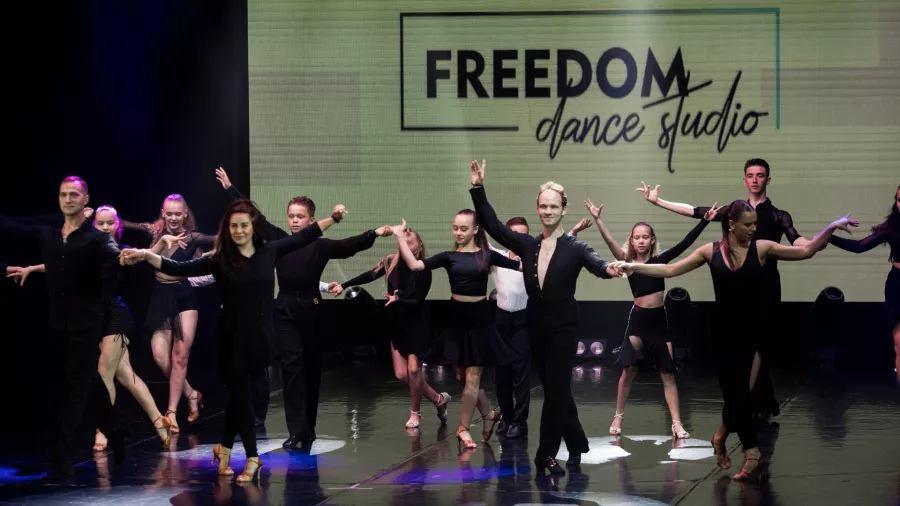 Школа танцев Freedomdance studio в Нижнем Новгороде: Танцы, Зал, Хореография, Школа танцев, Бачата, Растяжка,