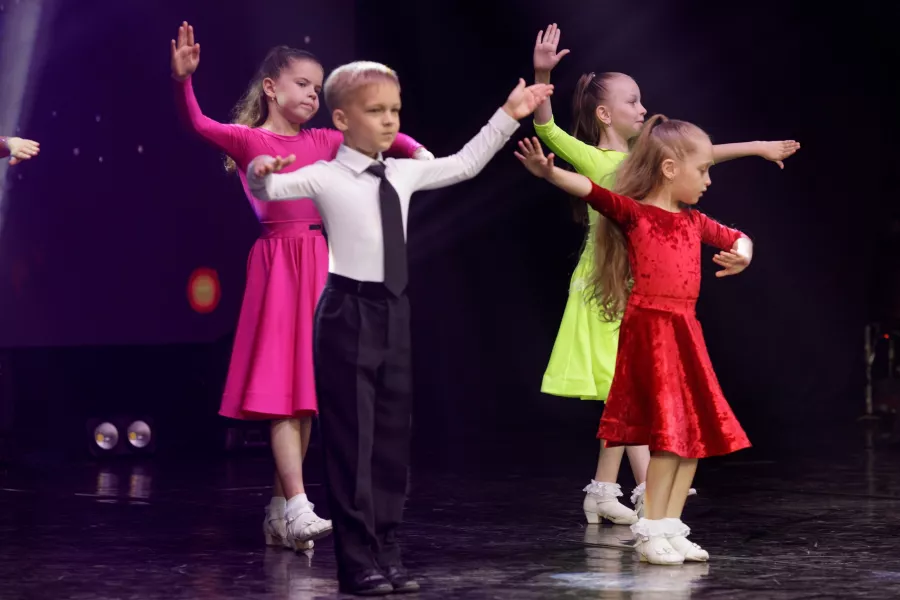 Школа танцев Freedomdance studio в Нижнем Новгороде: Танцы, Зал, Хореография, Школа танцев, Бачата, Растяжка,