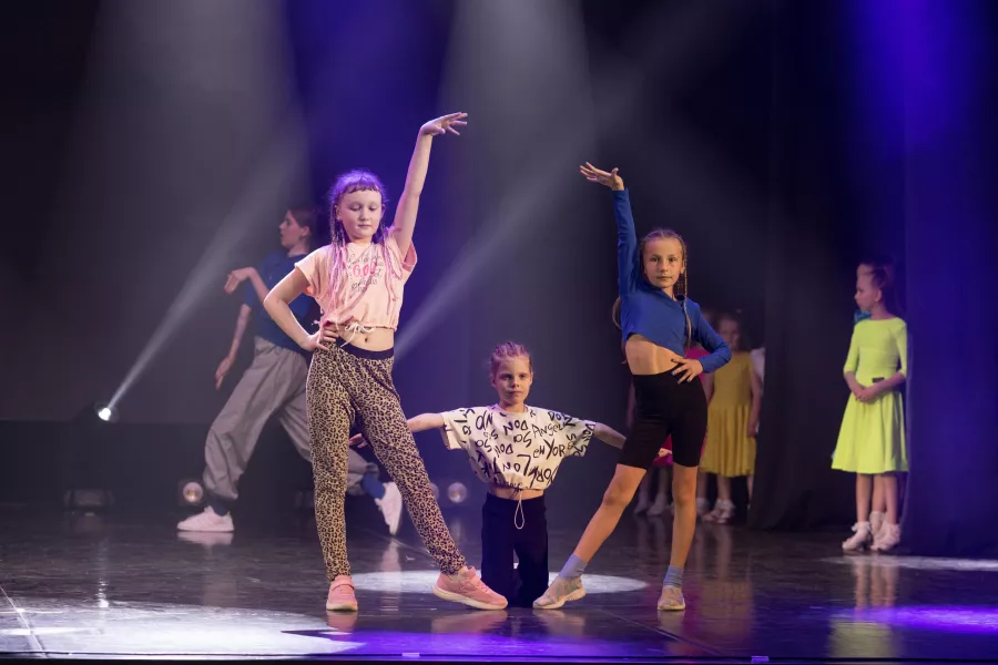 Школа танцев Freedomdance studio в Нижнем Новгороде: Танцы, Зал, Хореография, Школа танцев, Бачата, Растяжка,