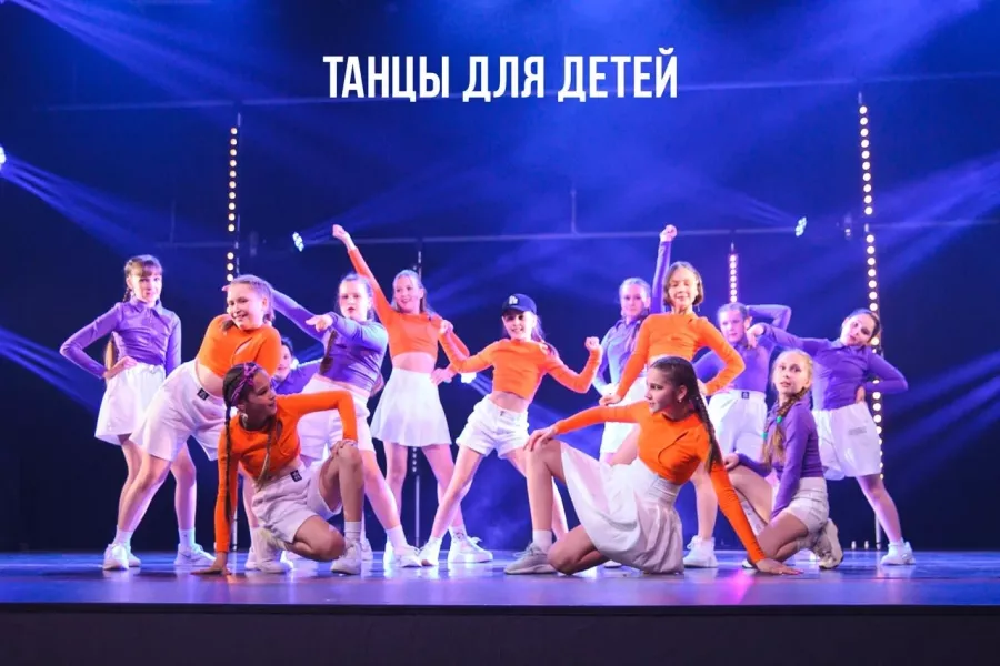 Школа танцевUniverse в Перми: Танцы, Зал, Хореография, Школа танцев, Растяжка, Хип-хоп,
