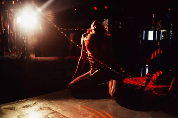 Ночной клуб "Violet"