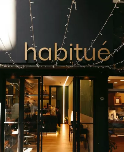 Кафе Habitué  в  Буэнос-Айрес (Аргентина)