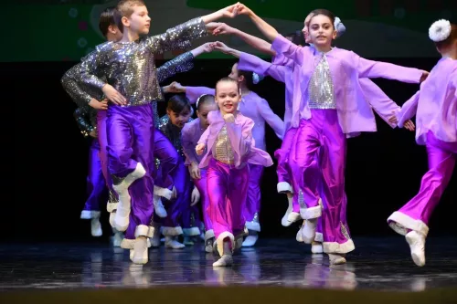 Театр танца Волжский Сувенир  в  Нижнем Новгороде