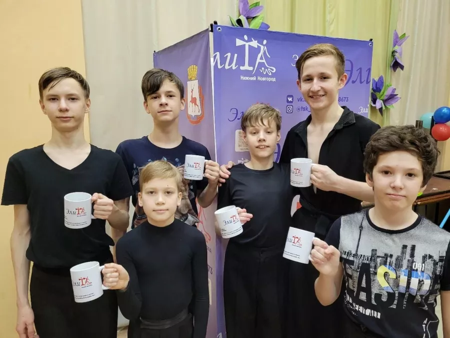 Танцевально-спортивный клуб Элита в Нижнем Новгороде: Танцы, Зал, Хореография, Школа танцев, Бальные танцы, Растяжка,