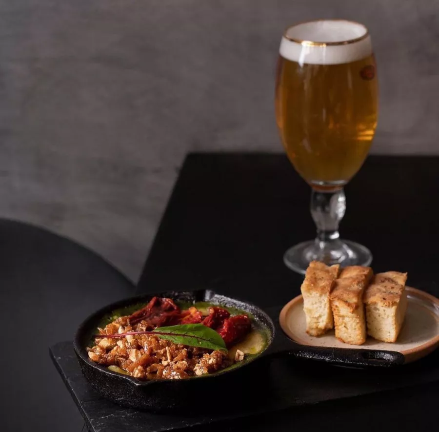 Бар Fontana в Буэнос-Айрес (Аргентина): Еда, Бар, Ресторан, Коктейли, Пиво,