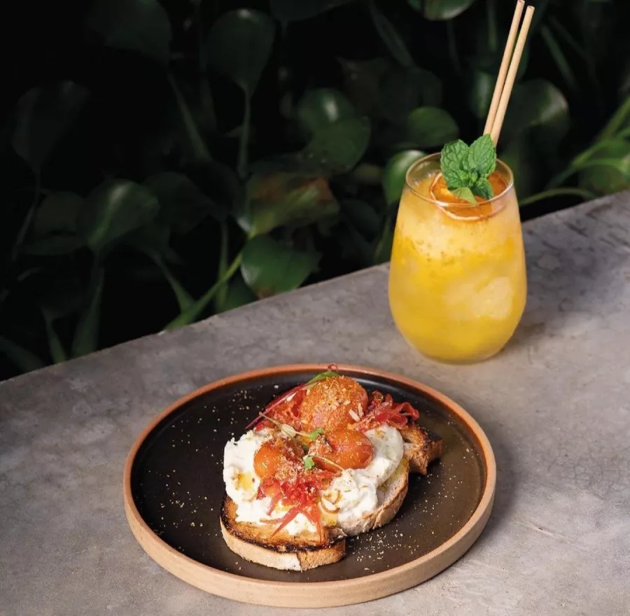 Бар Fontana в Буэнос-Айрес (Аргентина): Еда, Бар, Ресторан, Коктейли, Пиво,