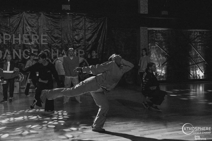 Танцевальный клуб Crazy Dream NN в Нижнем Новгороде: Танцы, Зал, Хореография, Растяжка, Хип-хоп, Школа,