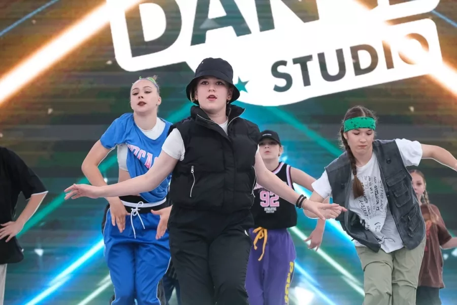 Танцевальная студия Freak Dance Centre в Перми: Танцы, Зал, Хореография, Школа танцев, Растяжка, Хип-хоп,