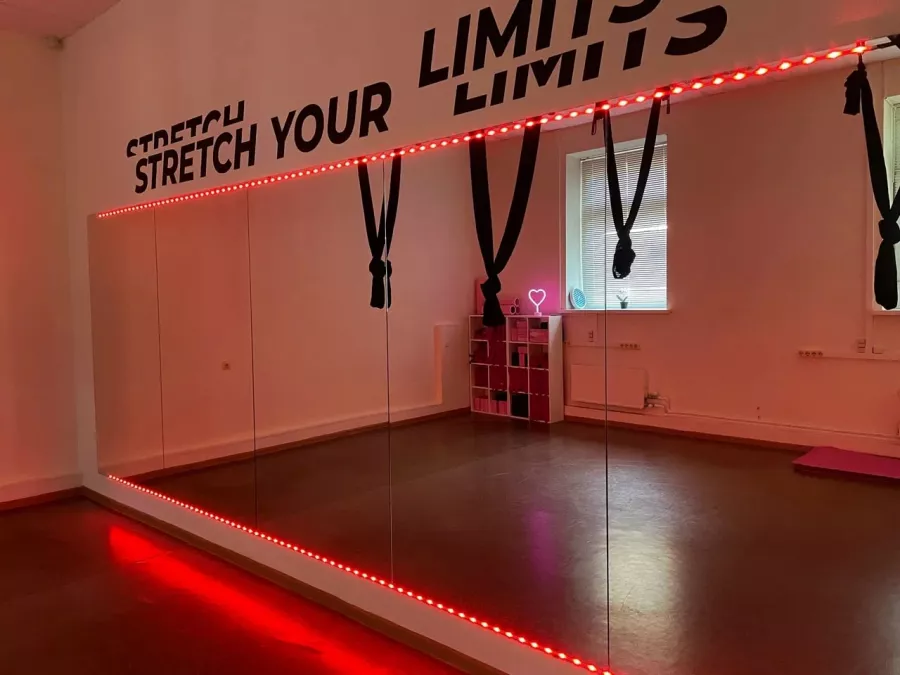 Школа танцев Be strong в Нижнем Новгороде: Танцы, Зал, Хореография, Растяжка, Школа,