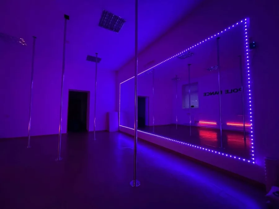 Школа танцев Be strong в Нижнем Новгороде: Танцы, Зал, Хореография, Растяжка, Школа,