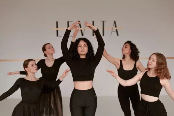 Студия балета и растяжки "LEVITA"