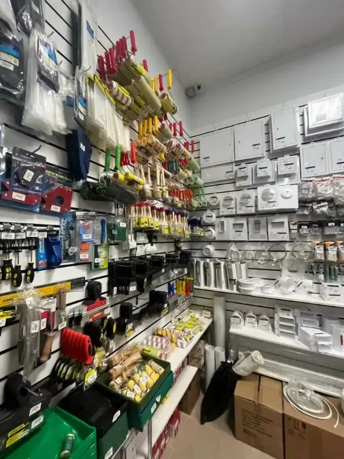 Строительный магазин R-Store в Краснодаре: Строительные магазины, Инструменты, Ремонт, Интерьер, Стройка,