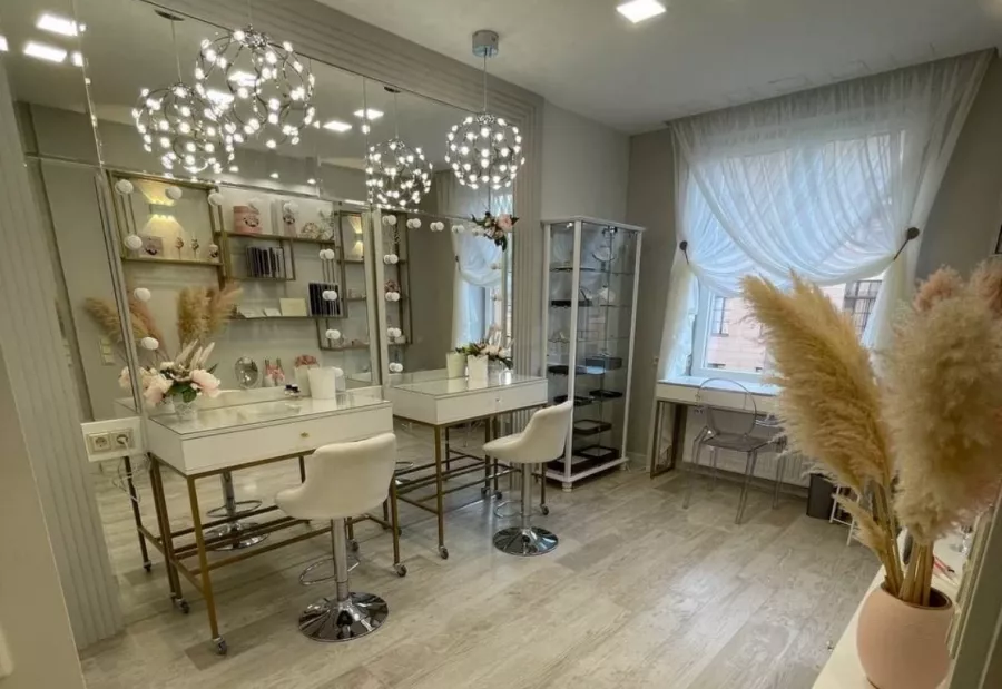Свадебный салон Bride deco в Санкт-Петербурге: Свадебные украшения , Свадебные аксессуары , Свадебный салон , Бракосочетание , Аксессуары для свадеб , Свадебный макияж, Белое платье , Утро невесты , Для влюбленных,