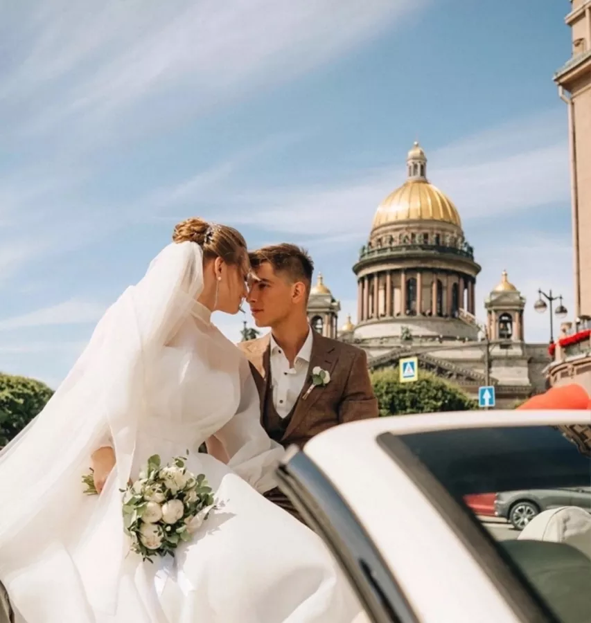 Свадебный салон Odetta wedding в Санкт-Петербурге: Свадебный салон , Бракосочетание , Для влюбленных, Невеста , Свадебное платье , Белое платье , Аксессуары для свадьбы,