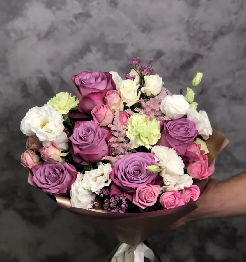 Цветочная студия Mirka flowers в Санкт-Петербурге: Букет невесты, Цветочная студия, Свадебный декор, Цветочные украшения, Для влюбленных, Организация свадеб ,