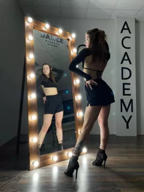 Школа танцев "Dance Academy"