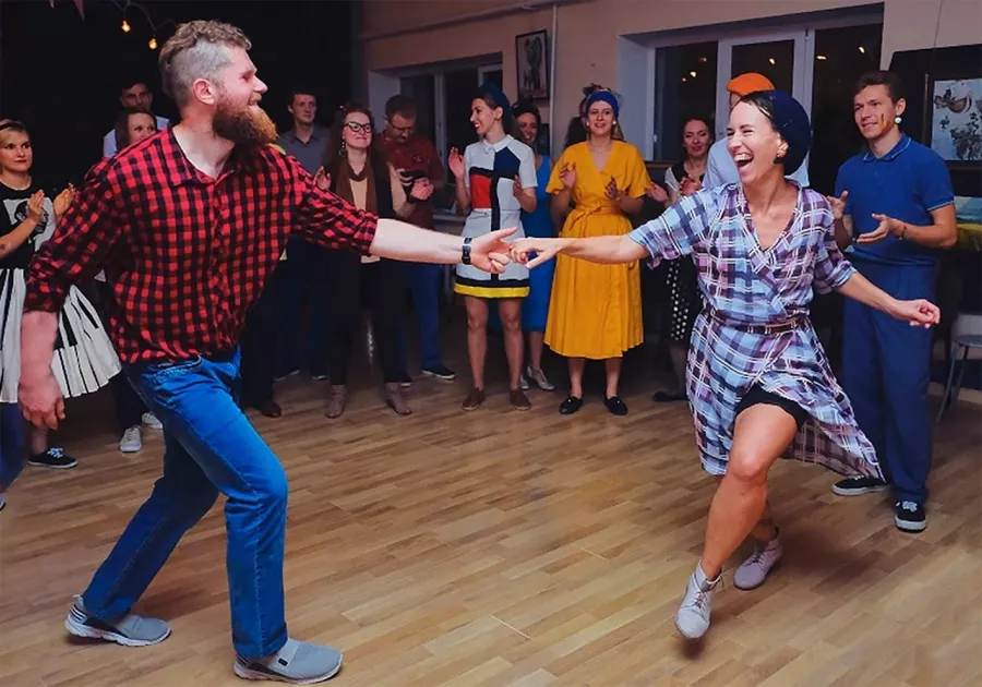 Школа танцев Lindy'N'Roll в Смоленске: Танцы, Зал, Хореография, Школа танцев, Парные танцы, Растяжка,