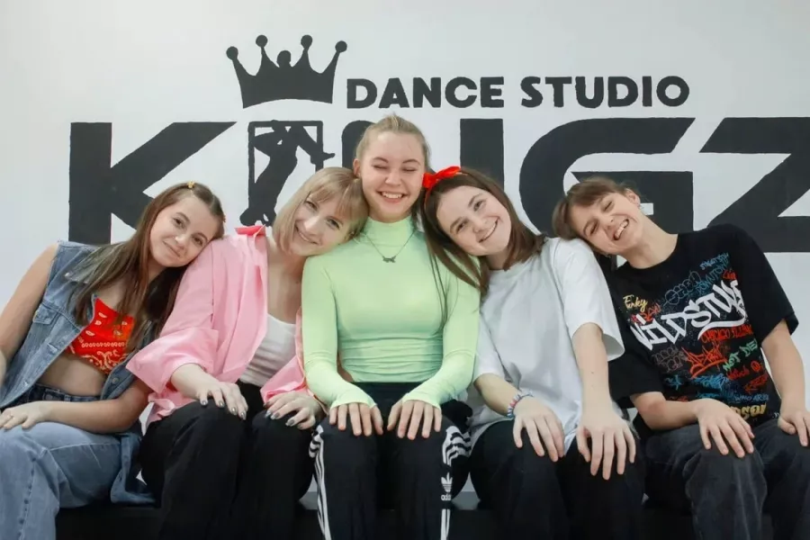 Студия танцев Kingz в Калининграде: Танцы, Зал, Хореография, Школа танцев, Растяжка, Хип-хоп,