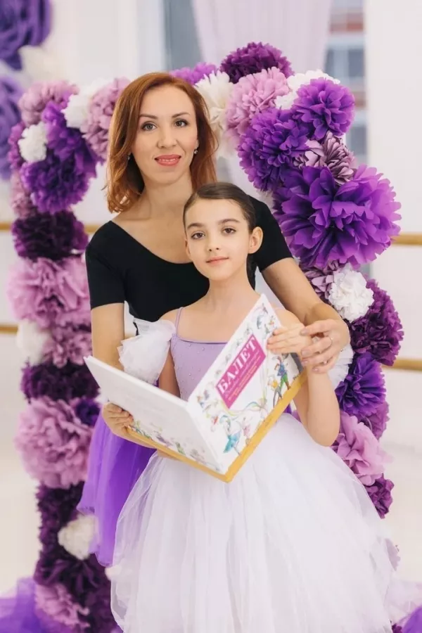 Международная балетная школа Lil Ballerine в Перми: Танцы, Зал, Хореография, Школа танцев, Балет, Растяжка,
