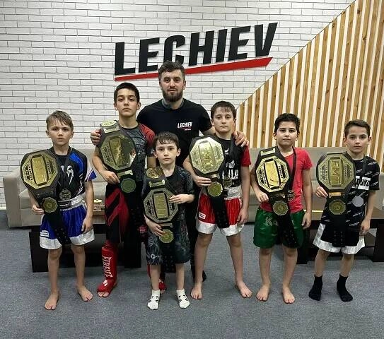 Детский спортивный клуб Lechiev в Грозном: Боевые исскуства, Тренажерный зал, Тренировка, Спортзал, Фитнес, Бокс, Зал, Персональный тренер,