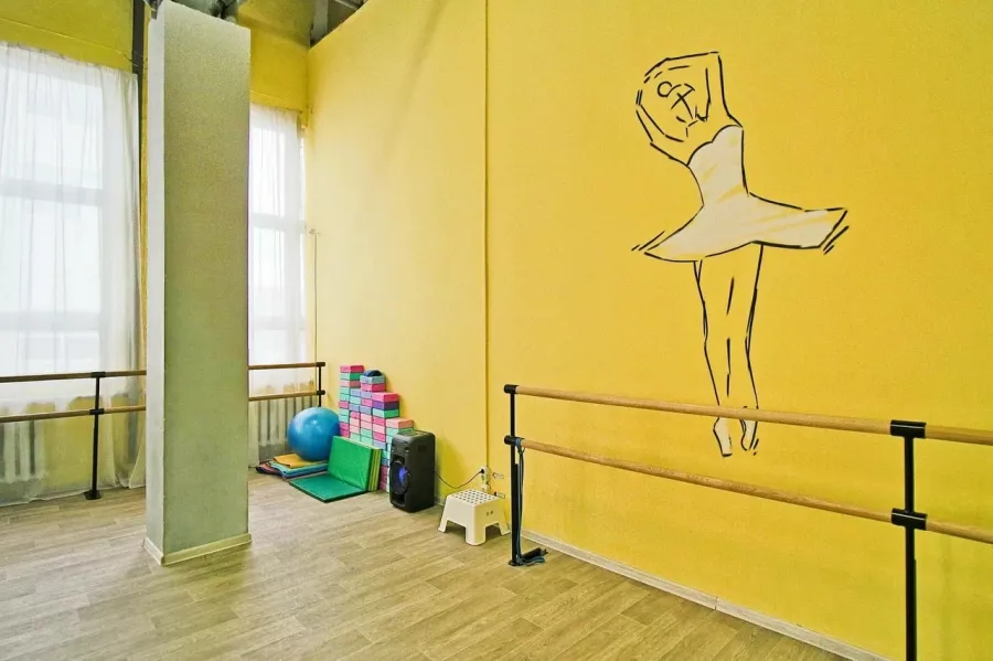 Школа танцев Dance studio 54 в Калининграде: Танцы, Зал, Хореография, Школа танцев, Растяжка, Хип-хоп,