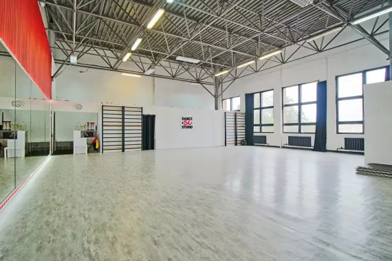 Школа танцев "Dance studio 54"