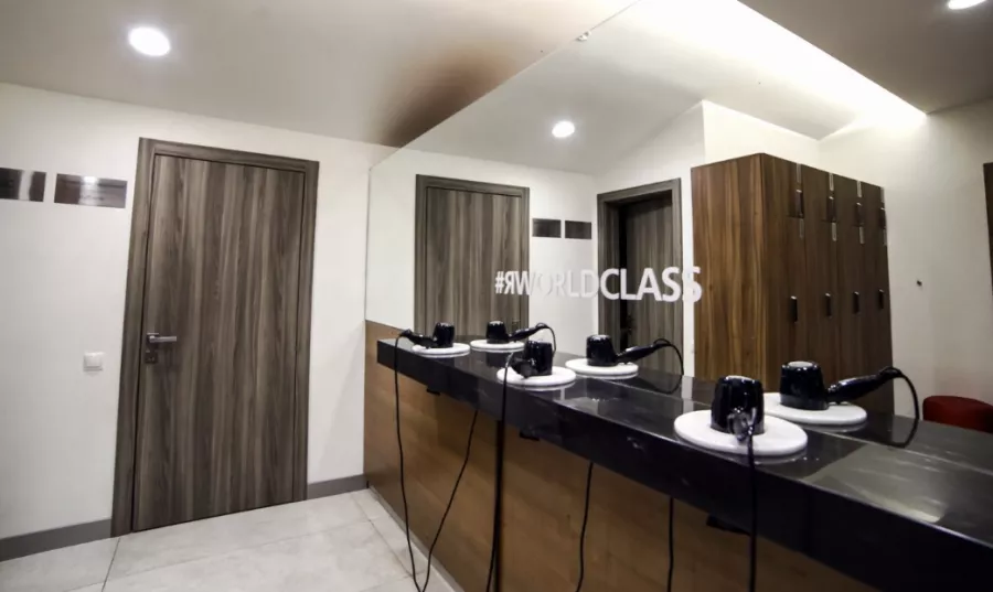 Фитнес-клуб World Class в Сочи: Кроссфит, Развиваться, Фитнес, Йога, Аэробика, Детский уголок, Боевые искусства,