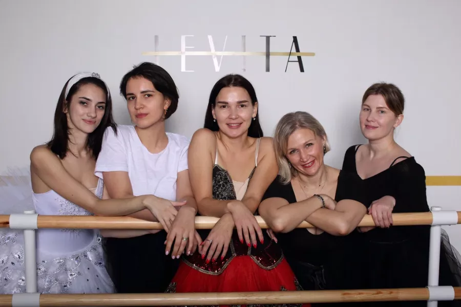 Студия балета и растяжки Levita в Геленджике: Спортзал, Растяжка, Шпагат, Балет,