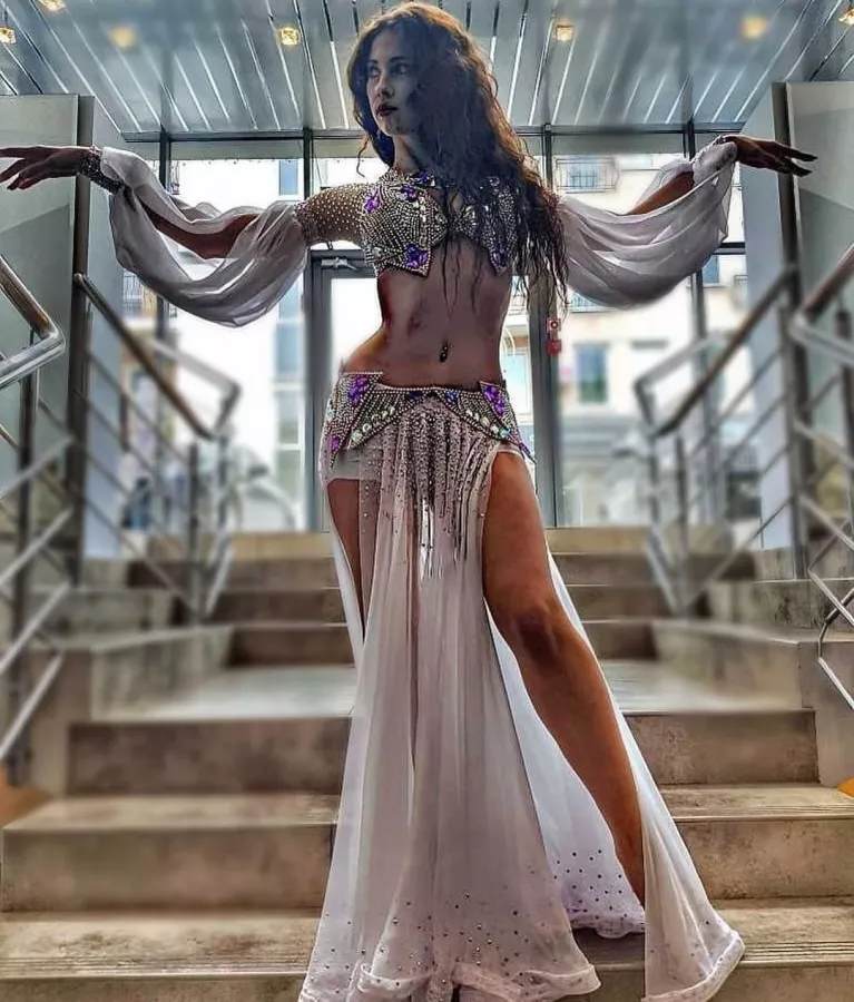 Школа Восточного танца Dance School Poshkus в Калининграде: Танцы, Зал, Хореография, Растяжка, Школа,
