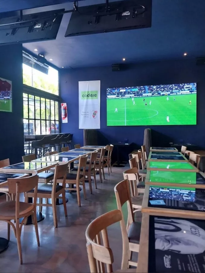 Спорт-бар Triumph в Буэнос-Айрес (Аргентина): Хобби, Бар, Пиво,