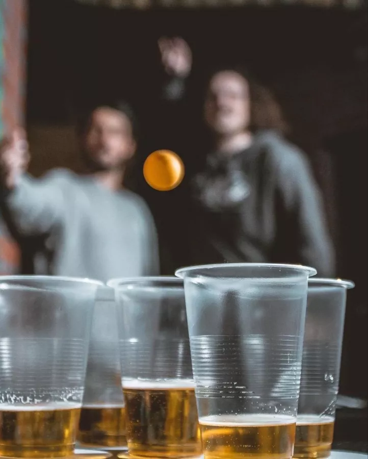 Бар Ride Green Parrot в Буэнос-Айрес (Аргентина): Мода, Живая музыка, Пиво, Бар, Коктейли,