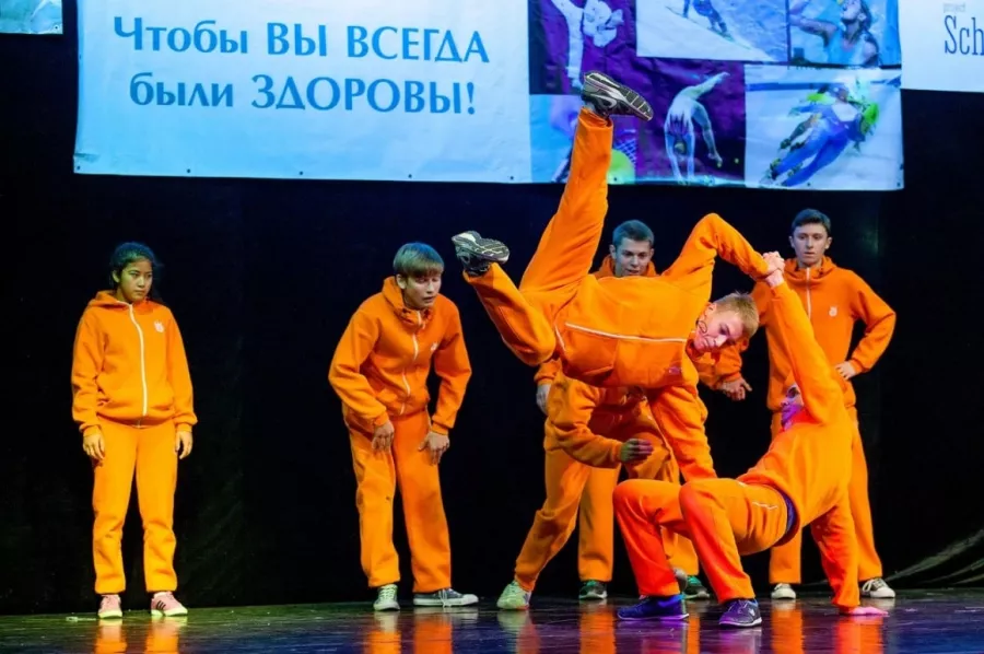 Школа современного танца Urban в Калининграде: Танцы, Зал, Хореография, Школа танцев, Современная хореография, Растяжка,