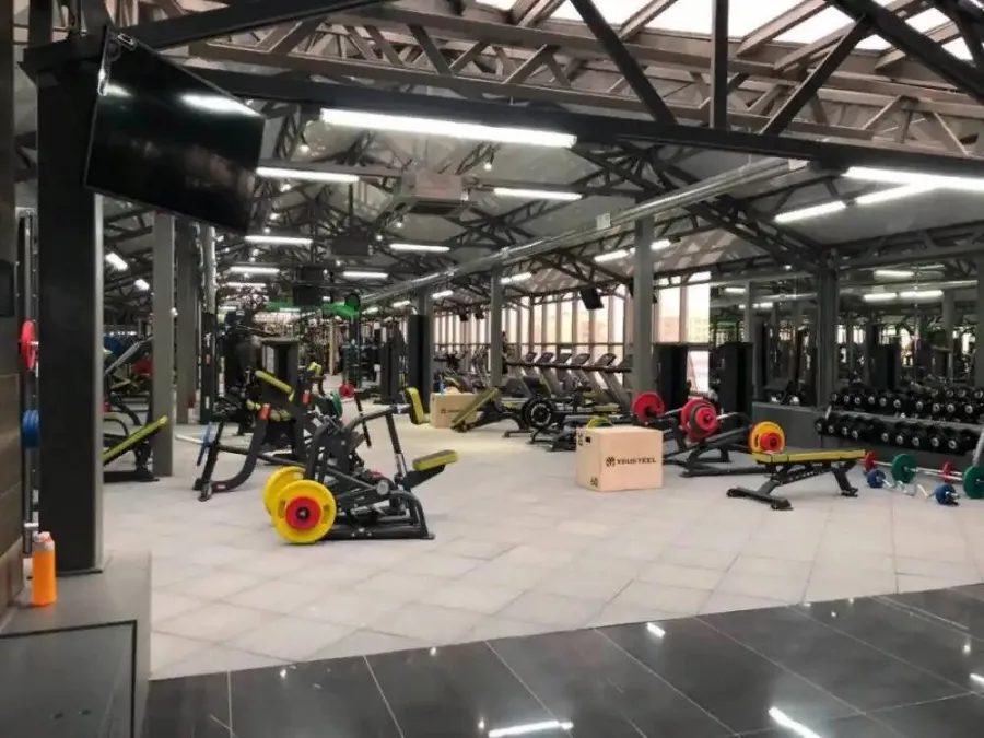 Фитнес центр Gold's Gym в Грозном: Боевые исскуства, Тренажерный зал, Тренировка, Спортзал, Фитнес, Бокс, Зал, Персональный тренер,