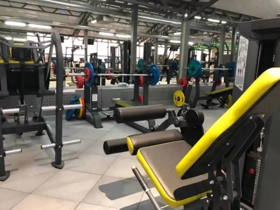 Фитнес центр Gold's Gym в Грозном: Боевые исскуства, Тренажерный зал, Тренировка, Спортзал, Фитнес, Бокс, Зал, Персональный тренер,