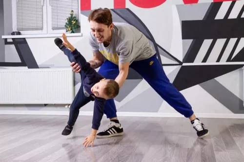 Школа Брейк Данса FUNKandFRESH  в  Калининграде