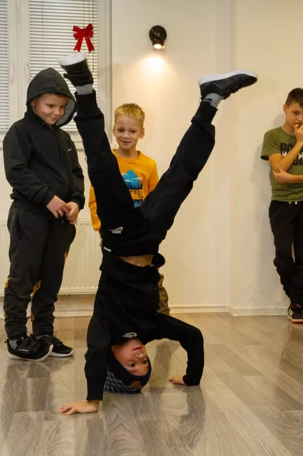 Школа Брейк Данса FUNKandFRESH в Калининграде: Танцы, Зал, Хореография, Школа танцев, Break Dance, Растяжка,