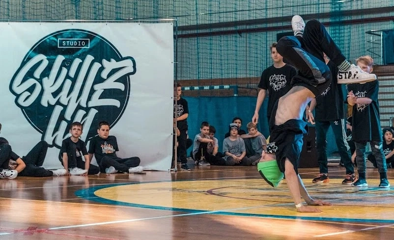Танцевальная студия Skillz Up в Калининграде: Танцы, Зал, Хореография, Растяжка, Школа,