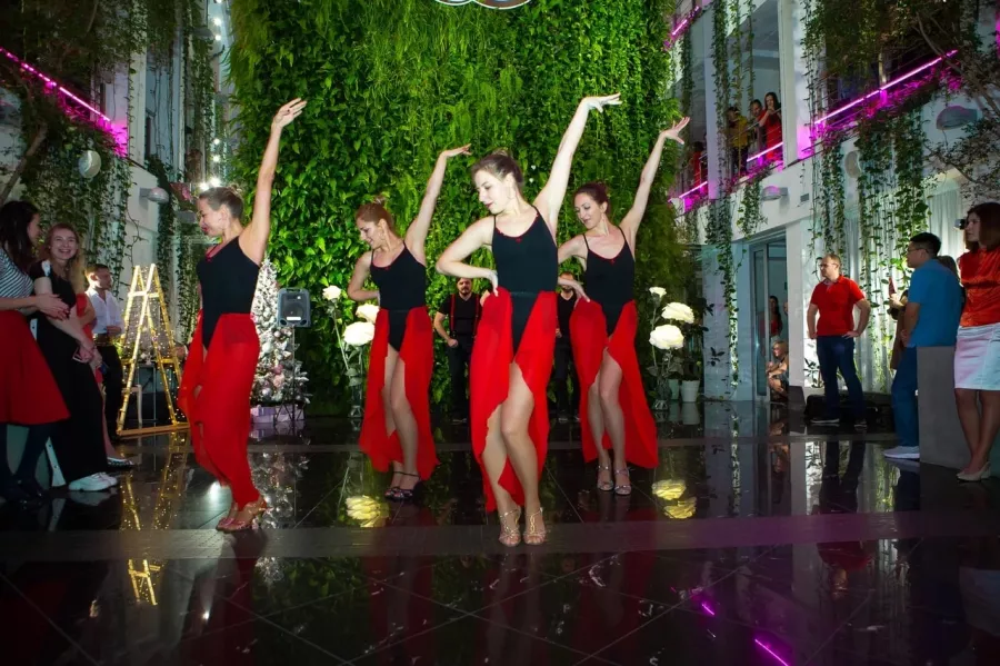 Школа танцев Nrg Salsa в Калининграде: Танцы, Зал, Хореография, Школа танцев, Сальса, Растяжка,