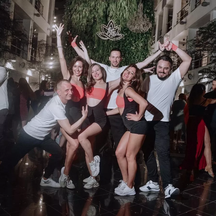 Школа танцев Nrg Salsa в Калининграде: Танцы, Зал, Хореография, Школа танцев, Сальса, Растяжка,