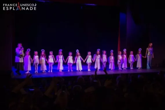  Образцовый Ансамбль современного танца "ФОРС"